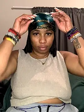 CurvyDesire1 online show from October 2025 09:57:02 PM