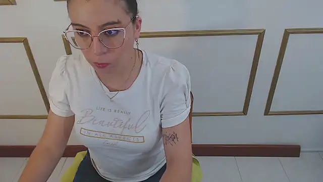 annyfischer online show from March 2025 03:26:01 AM
