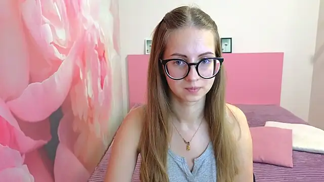 AliceAdams online show from January 2025 02:25:02 PM