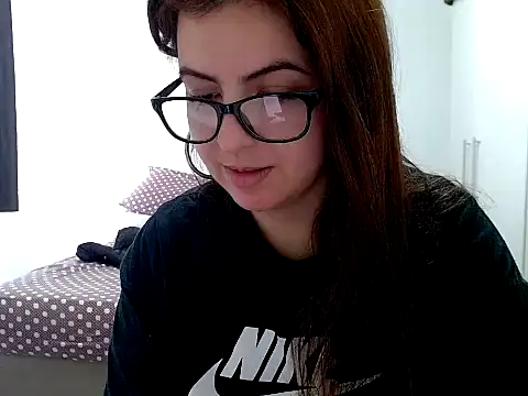 chelbyy online show from November 2025 04:53:01 PM