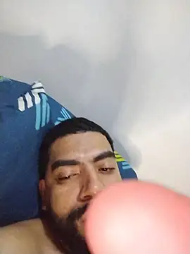 Aroon Stonne online show from November 2025 06:25:02 AM