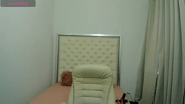 Snapshot of erykajoy chatting on November 2025 11:21:02 AM erykajoy online show from November 2025 11:21:02 AM