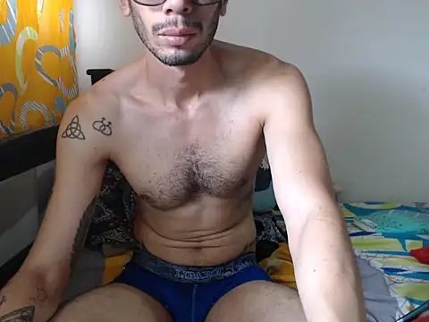 alisterxxx online show from February 2026 02:40:02 PM