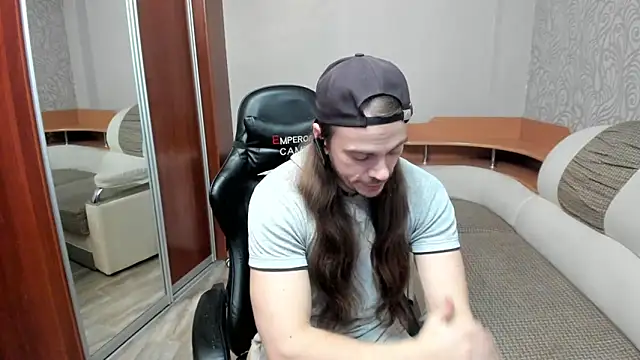 Marrymepls online show from February 2026 04:38:02 PM