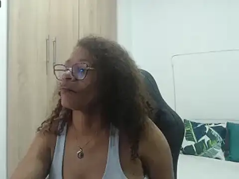 Snapshot of BustyMilf_ chatting on January 2025 11:54:02 AM BustyMilf online show from January 2025 11:54:02 AM