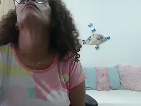 Snapshot of BustyMilf_ chatting on January 2025 03:01:02 PM BustyMilf online show from January 2025 03:01:02 PM
