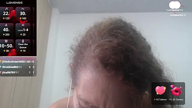 Snapshot of BustyMilf_ chatting on January 2025 06:28:02 PM BustyMilf online show from January 2025 06:28:02 PM