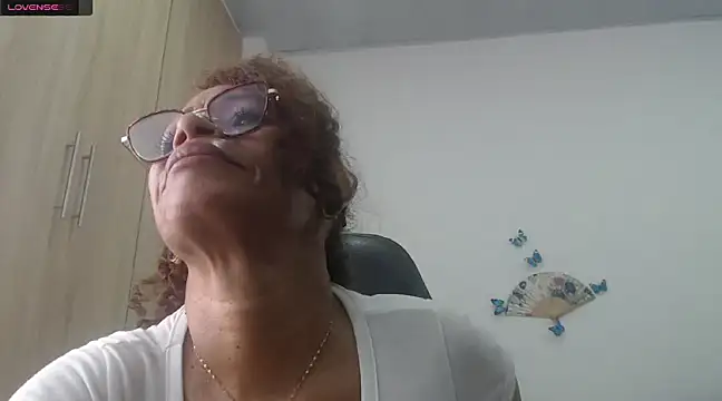 Snapshot of BustyMilf_ chatting on January 2025 06:03:02 PM BustyMilf online show from January 2025 06:03:02 PM