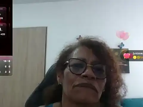Snapshot of BustyMilf_ chatting on March 2025 06:39:02 PM BustyMilf online show from March 2025 06:39:02 PM