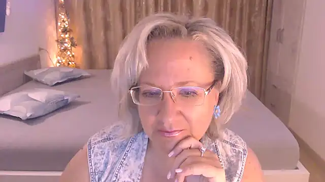 Snapshot of Raisshy chatting on July 2026 02:52:01 PM Raisshy online show from July 2026 02:52:01 PM