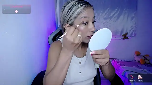 ninatiny online show from November 2025 08:48:02 AM