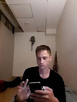 sanderson83 online show from September 2025 02:00:02 AM