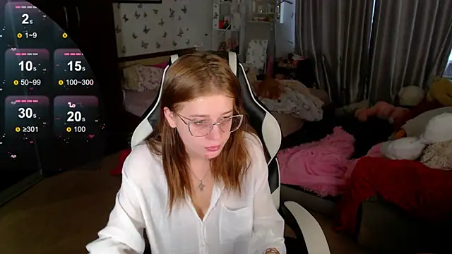 Kira honeyy online show from April 2026 06:40:01 AM