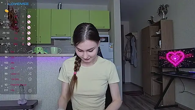 Snapshot of _Sweet_Lilit_ chatting on December 2024 10:39:02 AM Sweet Lilit online show from December 2024 10:39:02 AM
