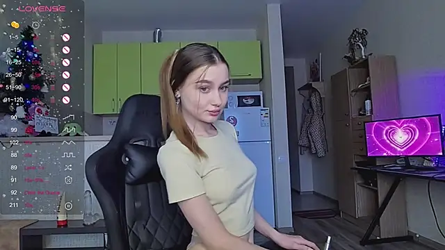 Snapshot of _Sweet_Lilit_ chatting on January 2025 10:38:01 AM Sweet Lilit online show from January 2025 10:38:01 AM