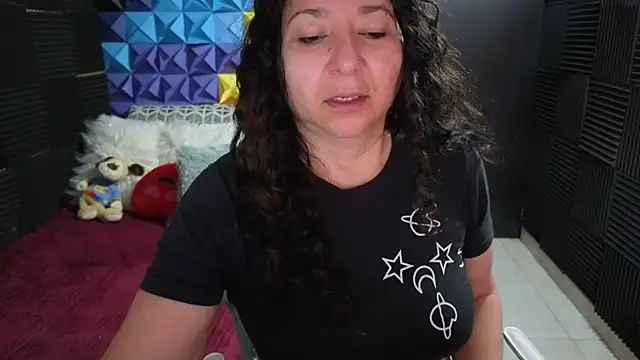 katifoxx online show from November 2025 03:23:01 PM