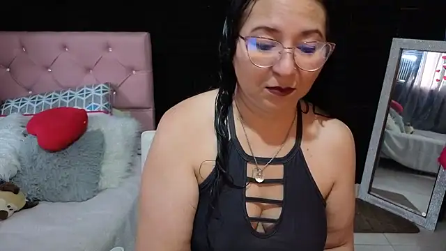katifoxx online show from May 2026 04:25:02 PM