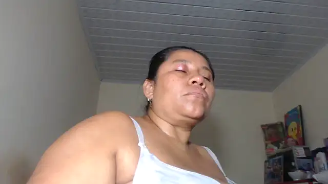 Snapshot of adrixxx38 chatting on September 2025 06:07:01 AM adrixxx38 online show from September 2025 06:07:01 AM