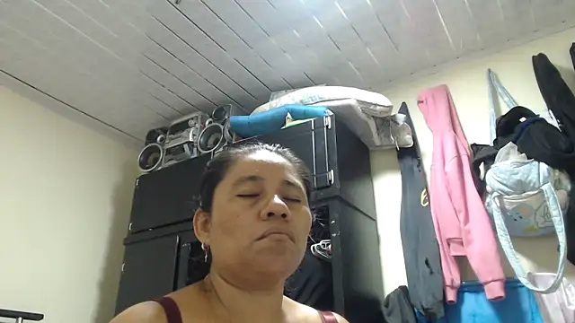 adrixxx38 online show from April 2026 10:53:02 AM