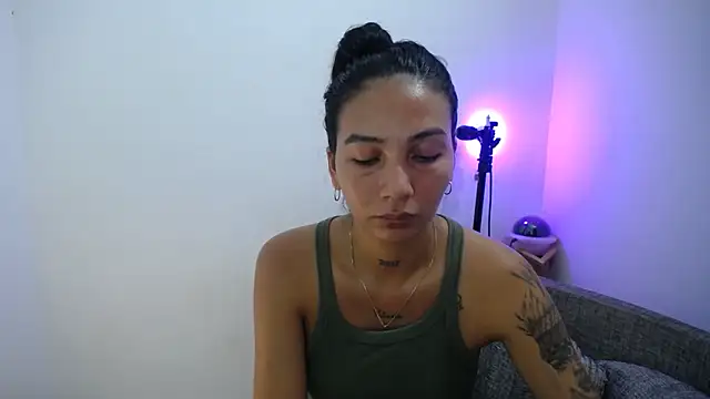 Snapshot of Allyson_Smith chatting on January 2025 12:09:01 AM Allyson Smith online show from January 2025 12:09:01 AM