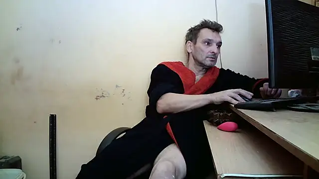 dundyFocus online show from November 2025 01:57:02 PM