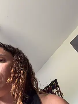 Snapshot of Clara-xoxo chatting on July 2026 10:31:02 AM Clara-xoxo online show from July 2026 10:31:02 AM