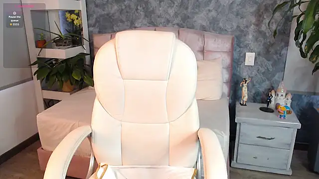 niko robin online show from April 2026 09:51:02 PM