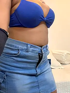 angelwavy online show from December 2025 01:34:01 AM