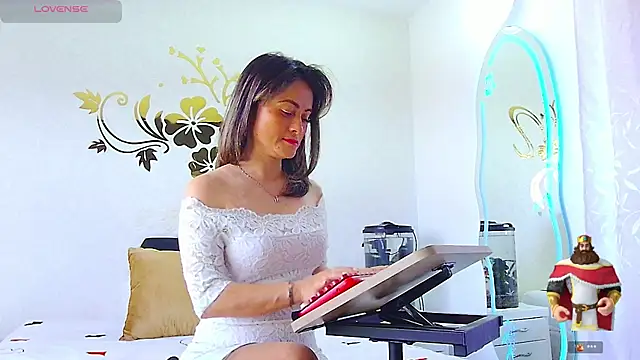 MarcelaFlores online show from July 2026 02:46:01 PM