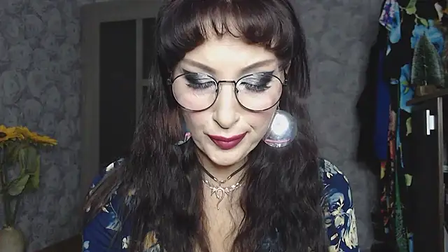 Aziza1 online show from September 2025 03:17:01 PM