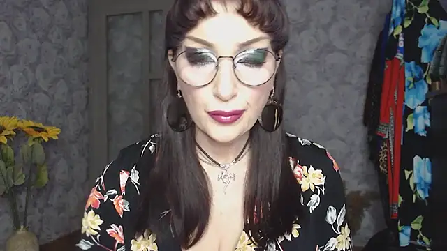 Snapshot of Aziza1 chatting on April 2026 01:38:02 PM Aziza1 online show from April 2026 01:38:02 PM