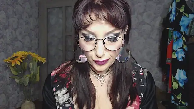 Snapshot of Aziza1 chatting on May 2026 03:09:02 PM Aziza1 online show from May 2026 03:09:02 PM