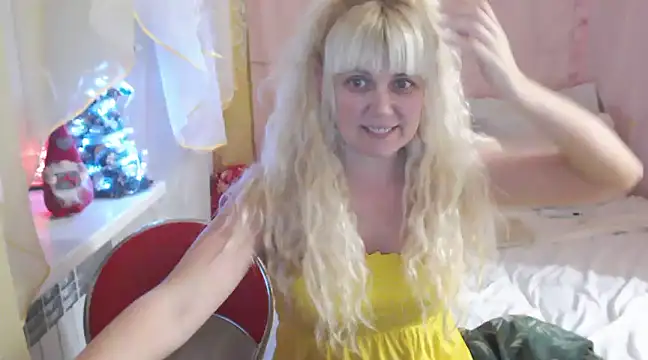 SunnySylvia online show from December 2024 05:26:01 PM