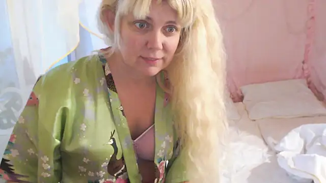 SunnySylvia online show from November 2025 05:31:01 AM