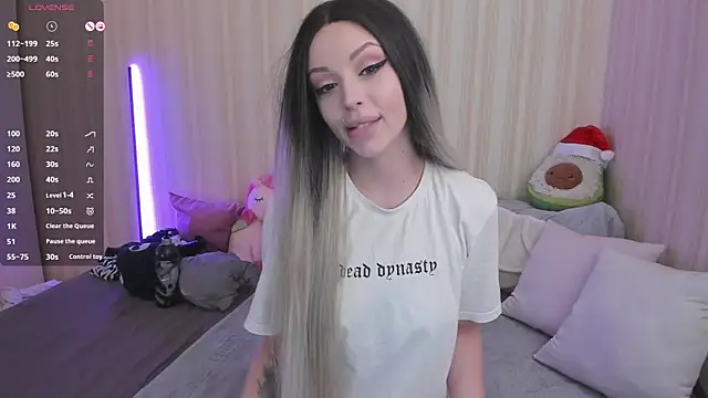 Snapshot of youreyesrgasm chatting on January 2025 08:31:01 AM youreyesrgasm online show from January 2025 08:31:01 AM