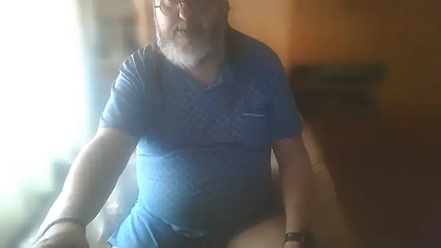 Snapshot of Koldo70 chatting on June 2026 02:33:01 PM Koldo70 online show from June 2026 02:33:01 PM