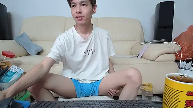 Snapshot of andrewooi chatting on May 2026 12:21:01 PM andrewooi online show from May 2026 12:21:01 PM