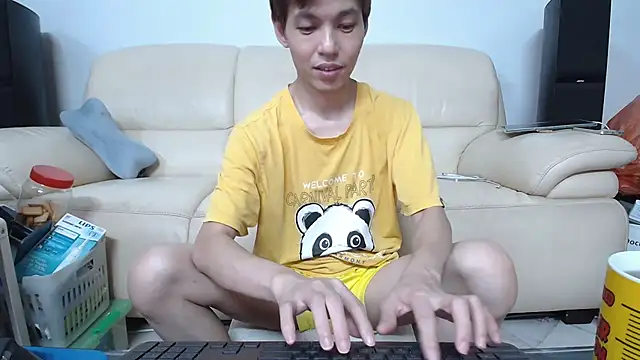 Snapshot of andrewooi chatting on May 2026 01:29:01 PM andrewooi online show from May 2026 01:29:01 PM