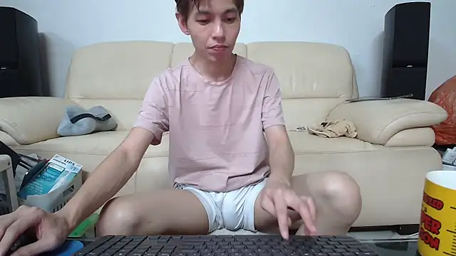 Snapshot of andrewooi chatting on June 2026 10:51:02 AM andrewooi online show from June 2026 10:51:02 AM