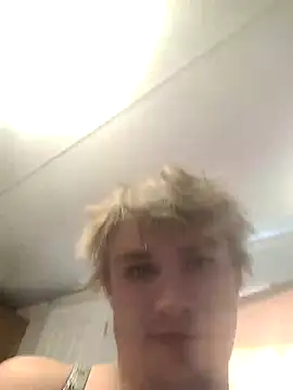 MaddyC6992 online show from October 2025 06:30:02 PM