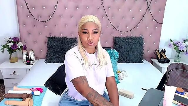 CharlotteWilliams online show from March 2025 08:09:02 PM