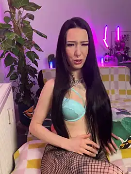 Trixie-Tainted online show from February 2025 06:56:02 PM