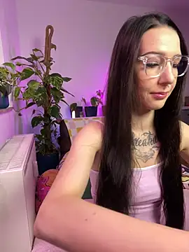 Trixie-Tainted online show from February 2025 10:17:02 AM