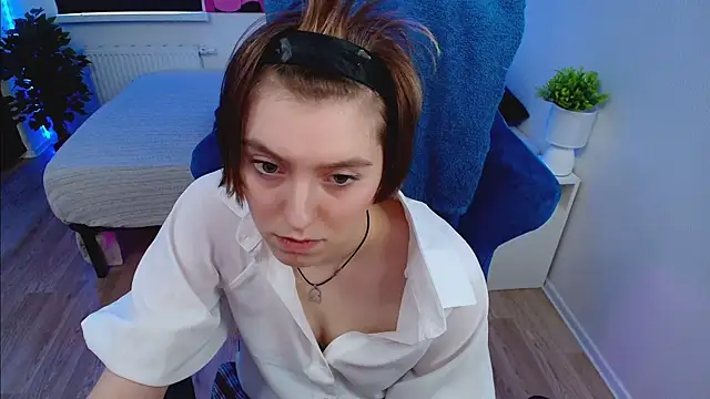 CranberryHot online show from February 2025 07:09:02 AM