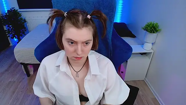 CranberryHot online show from February 2025 11:26:01 PM