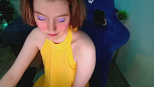 CranberryHot online show from October 2025 07:01:02 PM