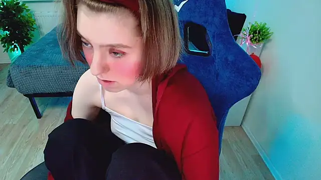 CranberryHot online show from October 2025 12:52:02 PM