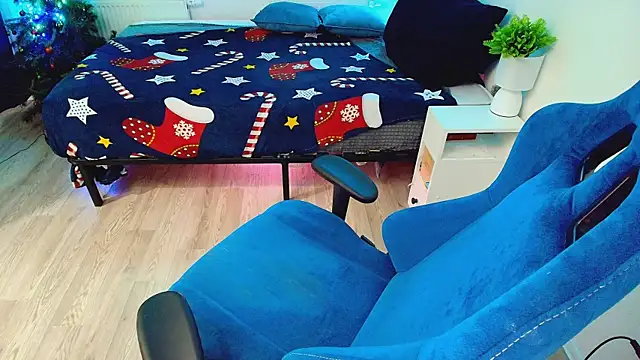 Snapshot of CranberryHot chatting on February 2026 08:24:01 AM CranberryHot online show from February 2026 08:24:01 AM