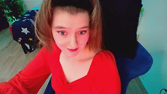 Snapshot of CranberryHot chatting on March 2026 05:53:02 PM CranberryHot online show from March 2026 05:53:02 PM