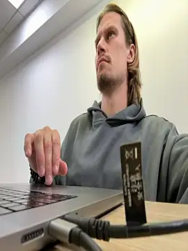 fmodel online show from November 2025 12:49:02 PM